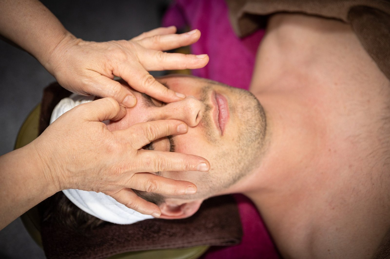 Facial treatment and massage Amsterdam