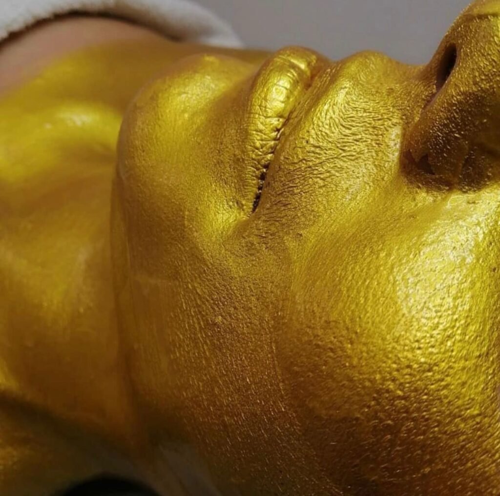 24K Gold Facial treatment at Beauty Lounge Amsterdam