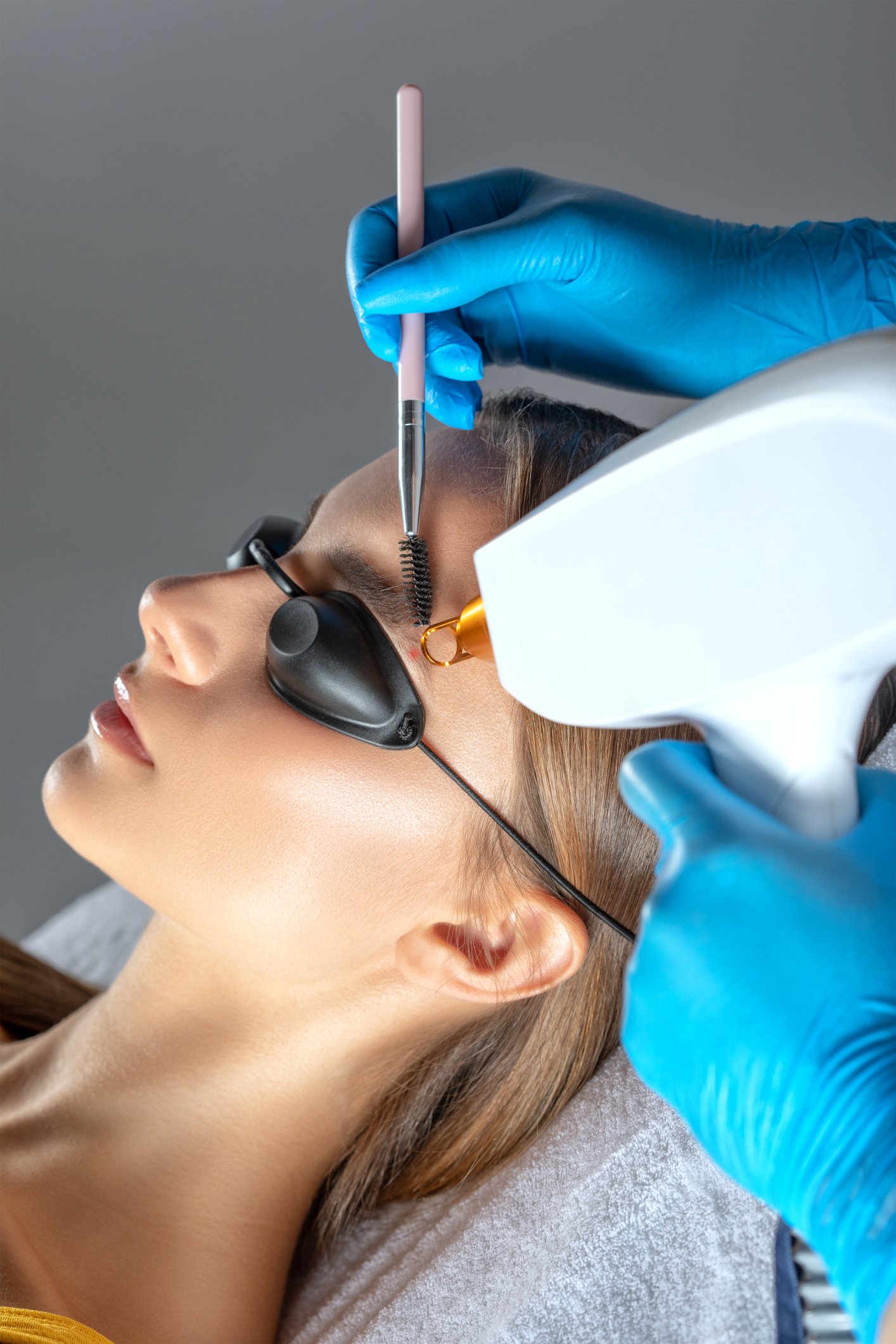 Carbon face peeling in a beauty salon. Beauty lounge amsterdam
